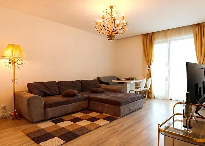 Luxury With Garden Terrace Near National Arena