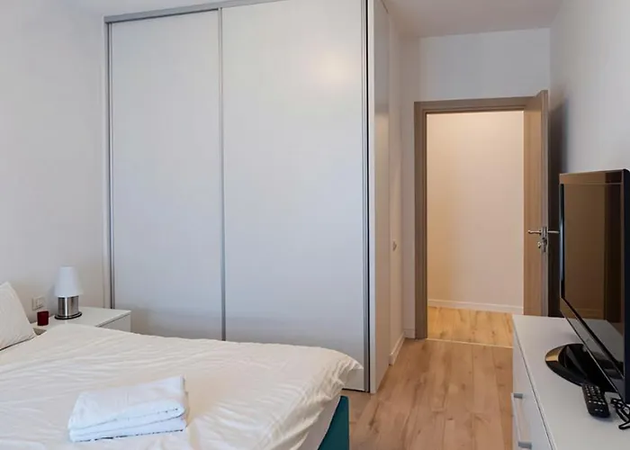 Luxury With Garden Terrace Near National Arena Apartment